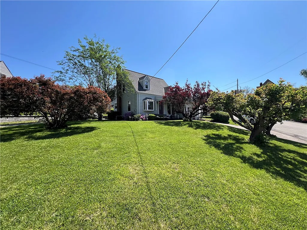 413 Rustic Rd photo 1