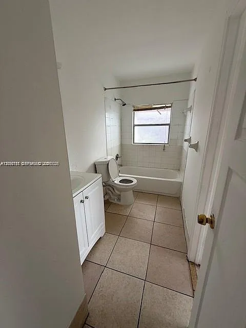 Lauderhill Manor — Photo 3