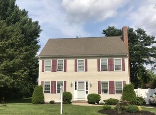 5 Pleasant St, North Reading, MA 01864