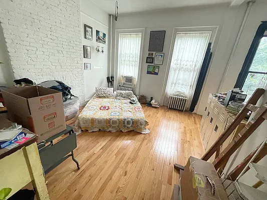 Rented by Delmark Realty LLC | media 20