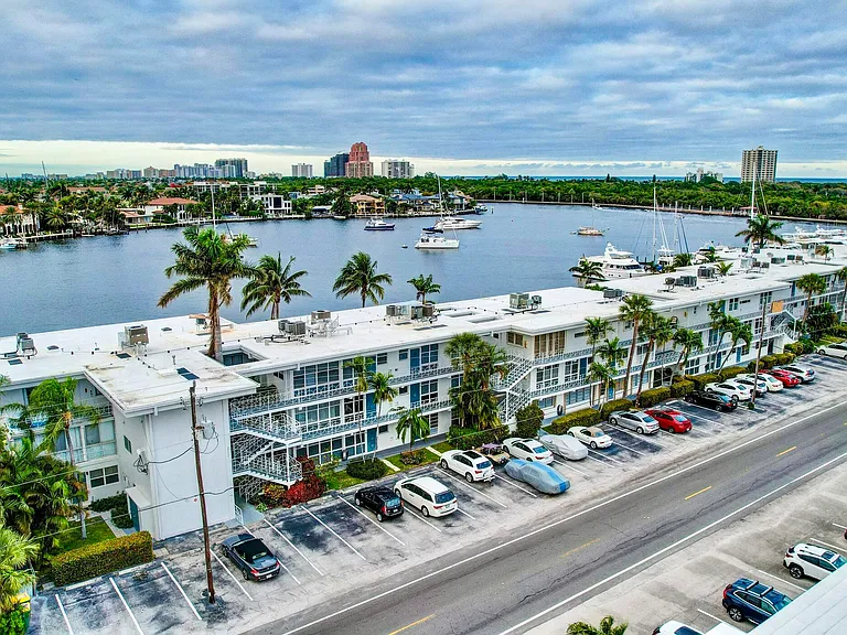 2727 Yacht Club Blvd #2A — Photo 55