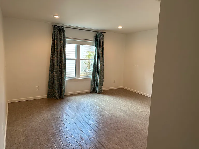 1008 Sunmeadow Dr — Photo 5