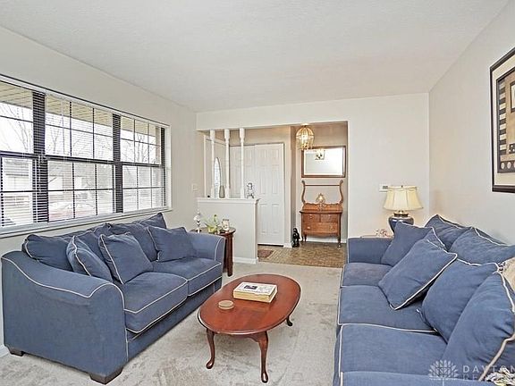 4th image of 645 Preston Dr