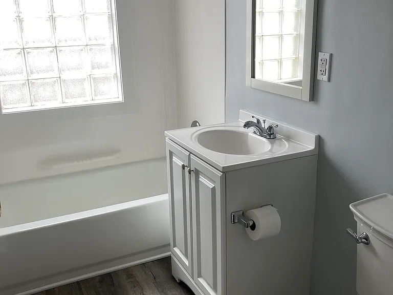 10 Phelps Ln — Photo 11