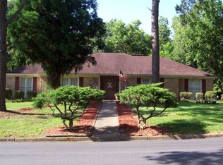 5801 Regents Dr N, Mobile, AL 36609