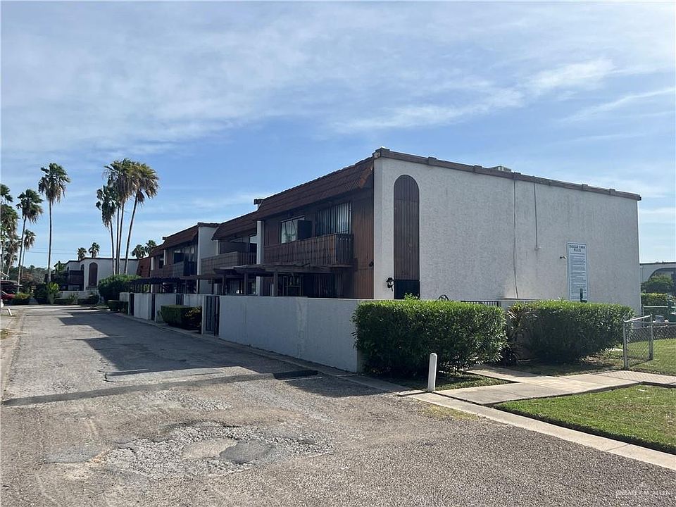 1st image of 401 Boca Chica Blvd