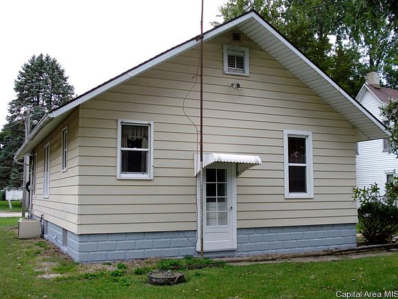 4th image of 1823 Grand Ave