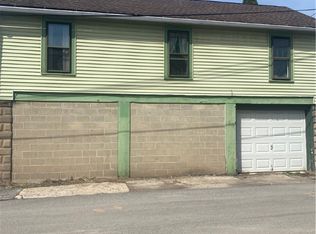 817 Shryock Ave, Indiana, PA 15701