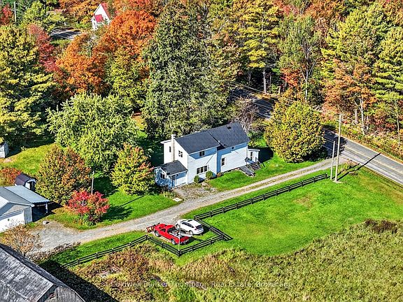 4th image of 2326 Fraserburg Rd