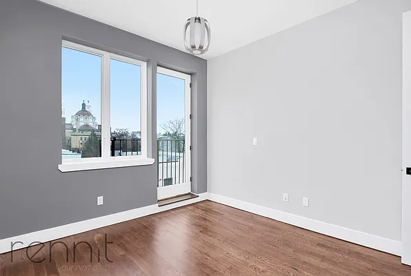 Rented by Rennit Inc. | media 11