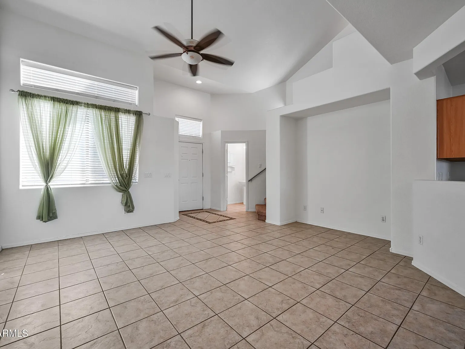 2 bed, 2.5 bath, 1446 sqft, $1,700 — Photo 4