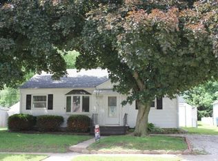 212 Cedar St, Morrison, IL 61270