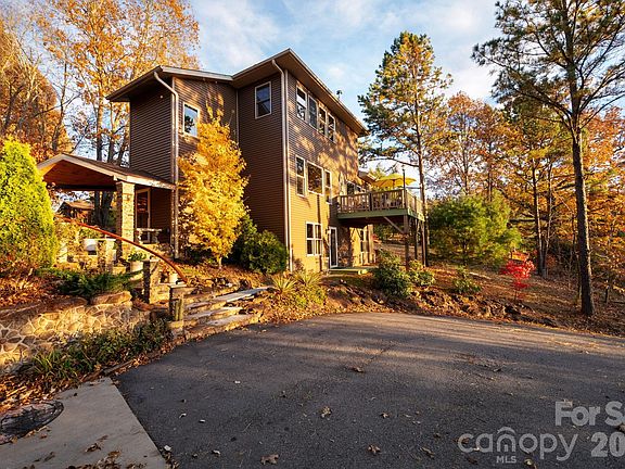 4th image of 105 Avondale Heights Rd