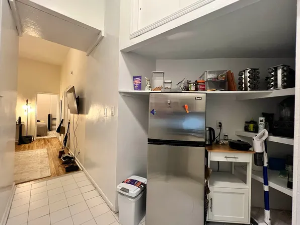 252 West 91st Street image 6 of 7