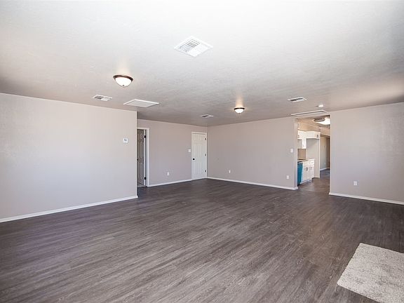 3rd image of 12687 S Carlota Ave