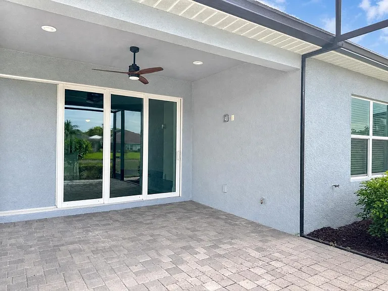 2295 Marquesa Cir — Photo 19
