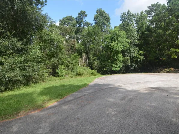 615 Saddlebrook Lane, Tomball, TX 77375