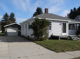 2413 Main St, Manistee, MI 49660