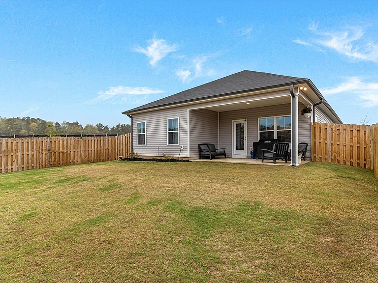 975 Newburn Dr — Photo 46