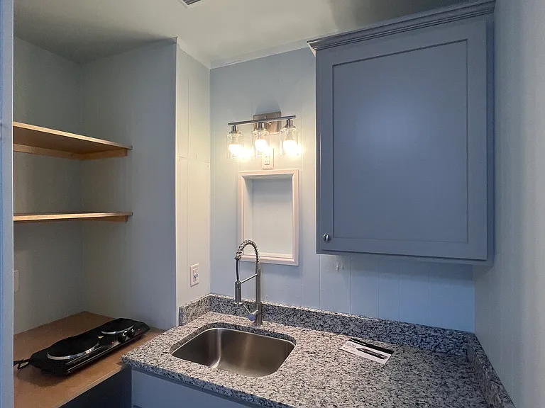 101 E Main St #7 — Photo 8