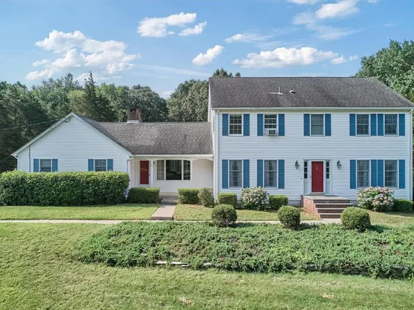 19 Bailey Hts, Norwich, CT 06360