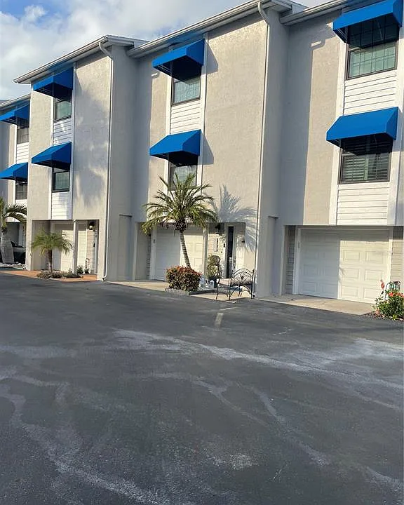 745 Pinellas Bayway S #105