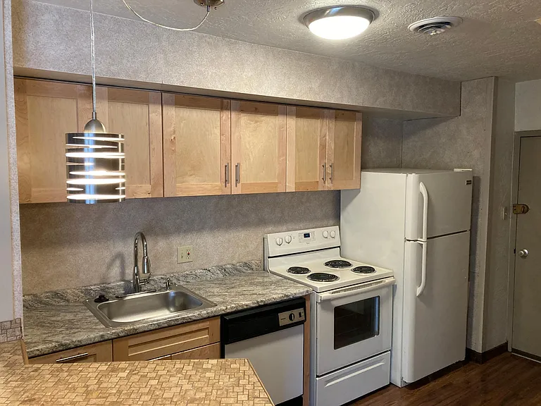 749 S Millvale Ave #3 — Photo 18