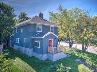 302 E Empire St, Ishpeming, MI 49849