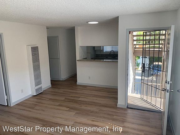 4th image of 1056 Belmont Ave APT 204