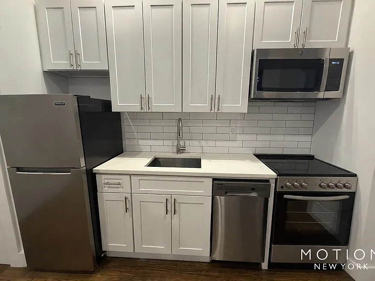 45 Tiemann Pl #3N — Photo 3