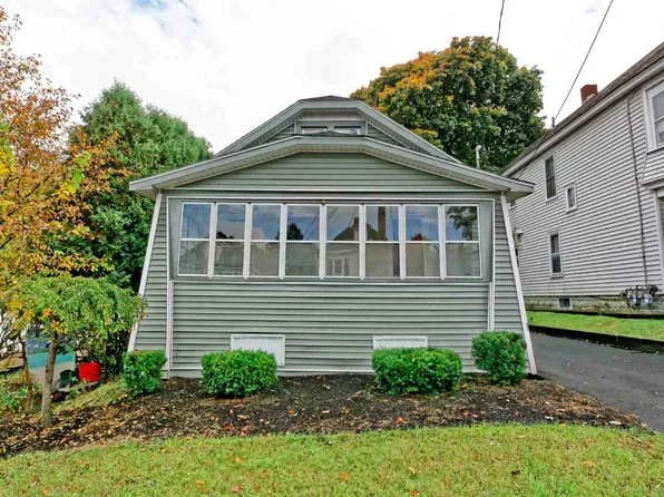 18 Halcyon St, Scotia, NY 12302