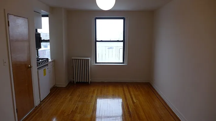 Rented by Garfield Realty  | media 24