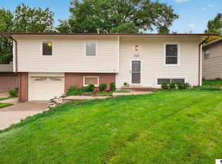 2125 S 62nd St, Lincoln, NE 68506