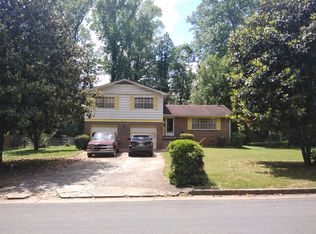 3915 Northstrand Dr, Decatur, GA 30035