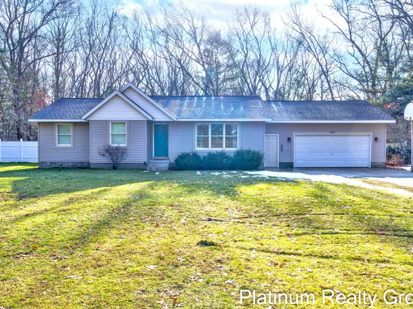 2875 E River Rd, Twin Lake, MI 49457