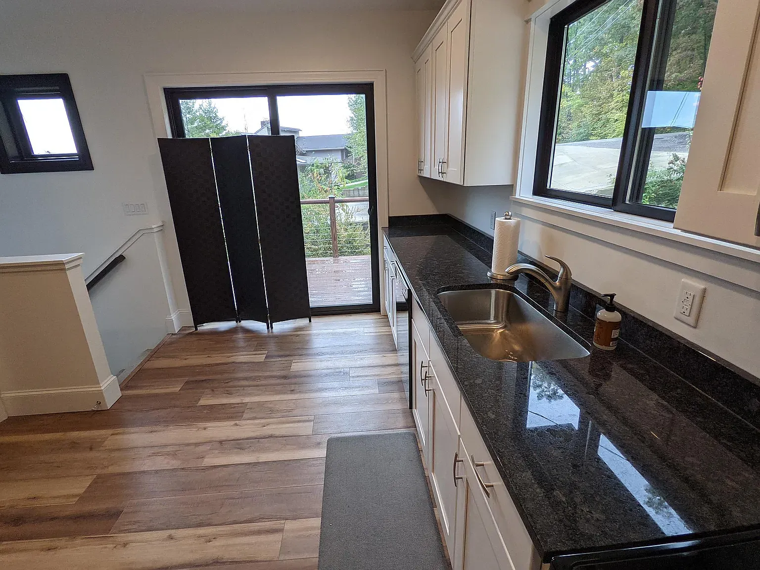 W Maple Dr, Columbus — Photo 3