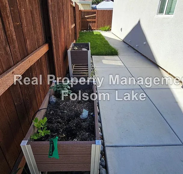 5431-2 Bradford Dr — Photo 17