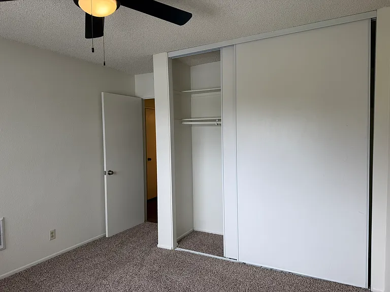 570 W 24th St #9 — Photo 21