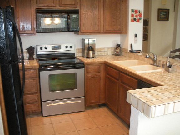 Light and bright kitchen