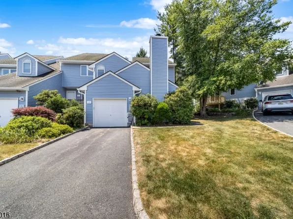 19 Knutsen Dr, West Orange Twp., NJ 07052