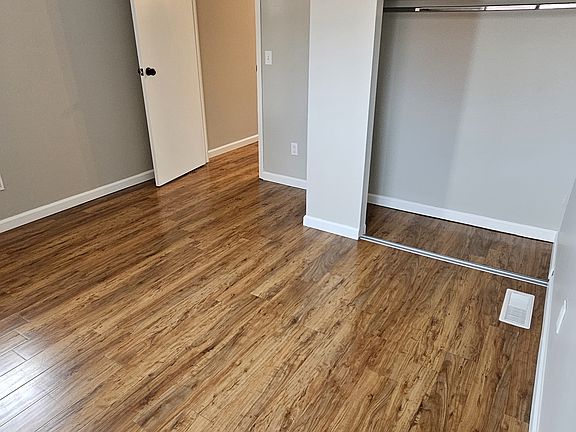 3rd image of 93 Park Ave APT B