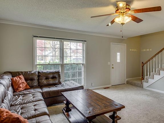 5th image of 524 Wilmoore Ct