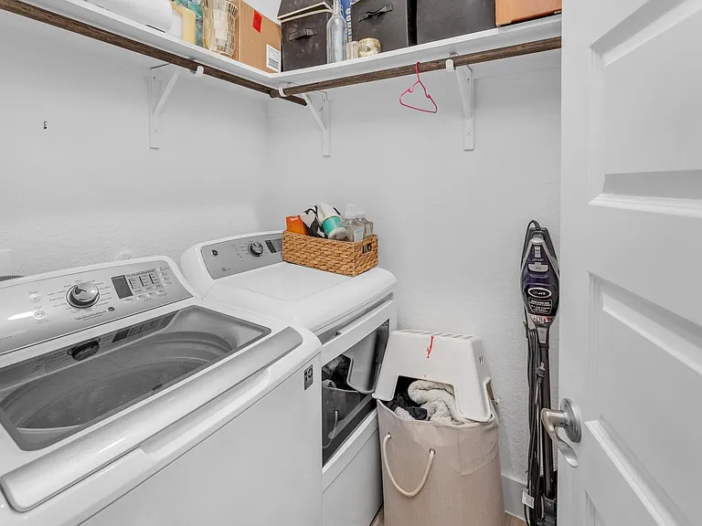 16512 Fetching Ave — Photo 37