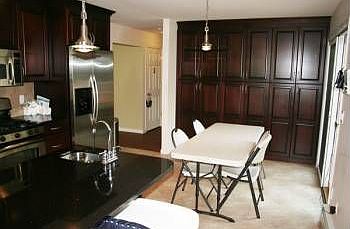 5th image of 300 Luhmann Dr