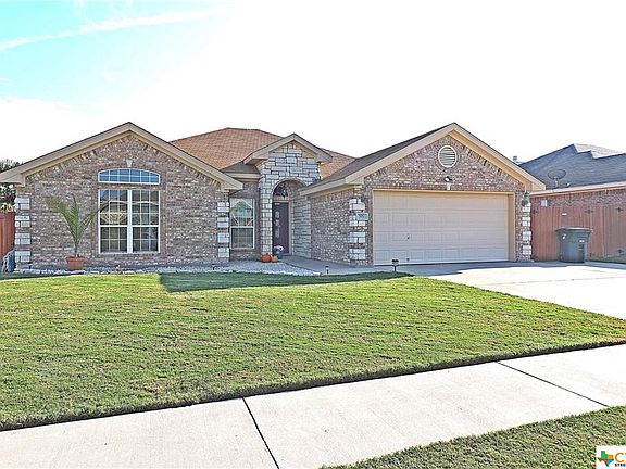 3rd image of 500 Hedy Dr