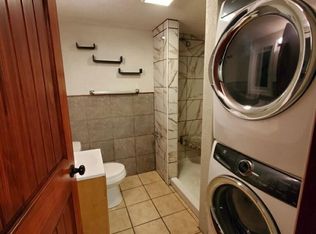 59 Oxford Rd #4, New Hartford, NY 13413