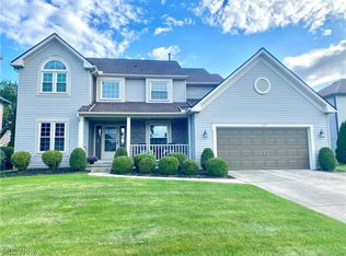 117 Carol Ln, Elyria, OH 44035