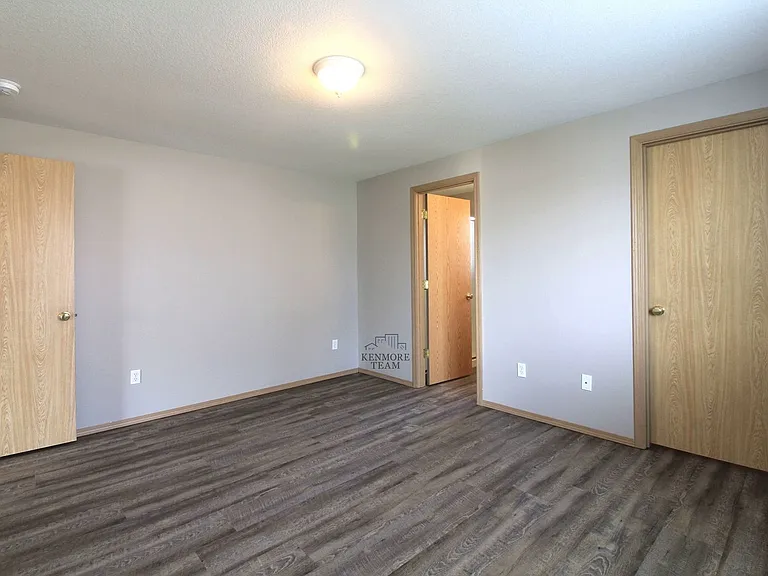 8411 Stutz Dr — Photo 5