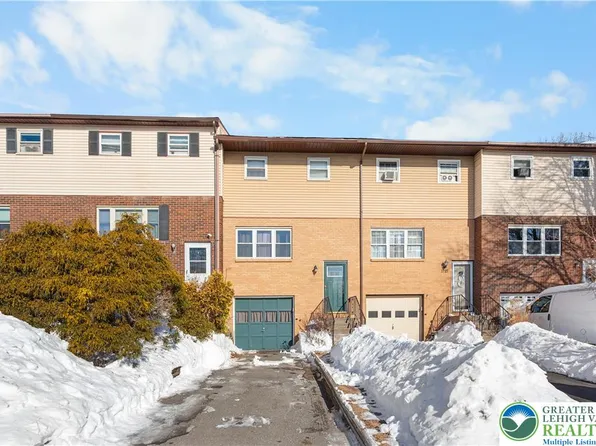 1713 Barrett Dr, Bethlehem, PA 18017