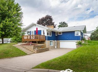 3101 Silver Lake Rd, Saint Anthony, MN 55418